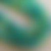 Lot de 20 perles de 8 mm en verre craquelé de couleur: vert pomme/vert sapin. 