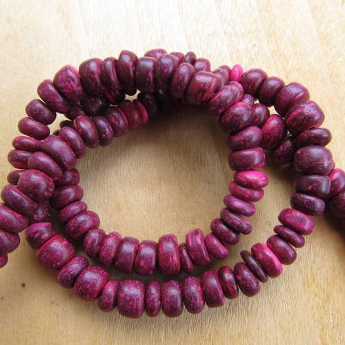 Lot de 50 perles tube de 5 mm de diamètre environ, en bois de noix de coco teinté: pourpre.