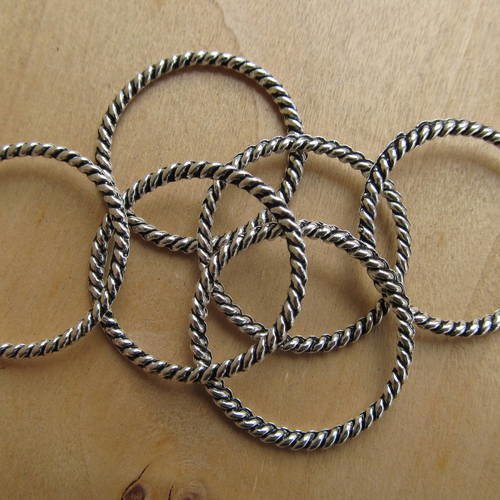 *lot de 5 connecteurs anneaux de 31 mm, en métal couleur argent vieilli.