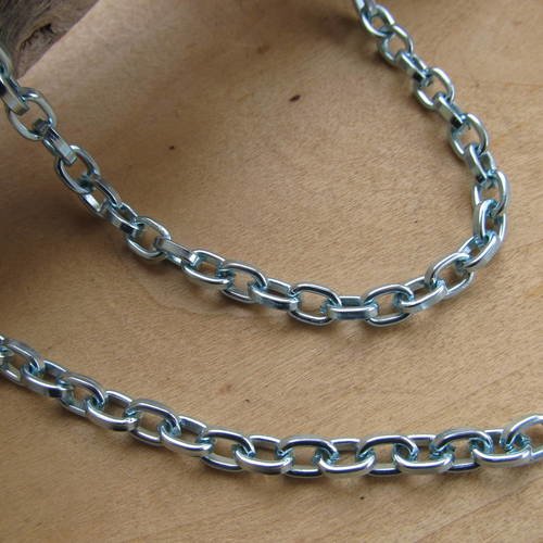 50 de chaîne maille forçat de 9 x 5 mm en aluminium, bleu métallisé.