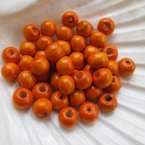 Lot de 50 perles de 8 mm de diamètre en bois peint de couleur: orange. 