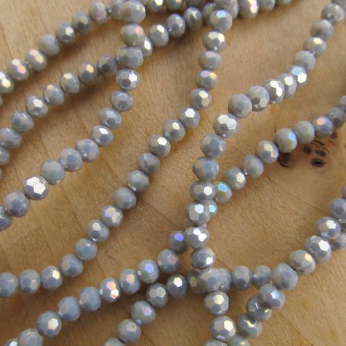 Lot de 30 perles forme ronde de 4 mm de diamètre, imitation jade, en cristal à facettes de couleur: gris perle irisé.