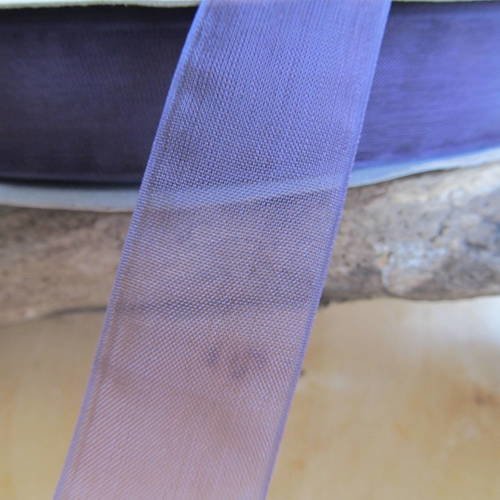 2 m de ruban en organza de 20 mm de largeur de couleur: prune.