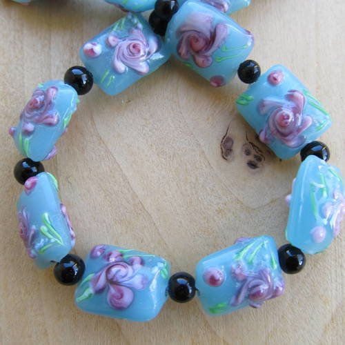 *perle au chalumeau forme rectangle de 18 x 14 mm en pâte de verre de couleur: bleu turquoise.