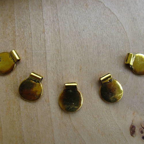 Lot de 5 breloques en forme de sequin de 15 x 12 mm, en métal couleur: vieil or. 