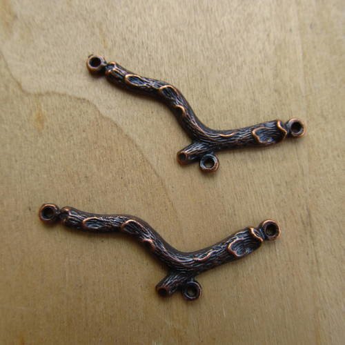 Lot de 2 connecteurs branche de 40 x 4 mm en métal couleur argent vieilli. 