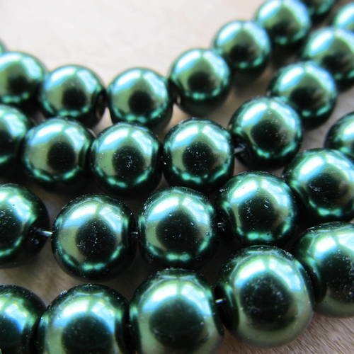 Lot de 10 perles de 8 mm de diamètre, en verre nacré de couleur: vert forêt. 