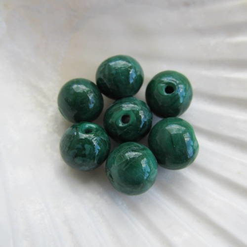 *lot de 4 perles artisanales en verre au chalumeau, de 10 mm de diamètre, de couleur: vert sapin.