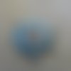Connecteur en forme d'étoile de 31 x 26 mm en métal argenté émaillé bleu. 