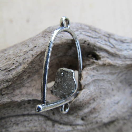 *lot de 2 connecteurs "oiseau sur balançoire" de 31 x 24 mm en métal couleur argent vieilli.
