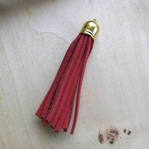 Pendentif  gland en métal et franges de cuir velours de couleur: rouge brique 
