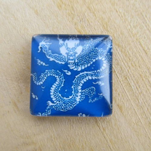 Cabochon en verre de forme carrée de 25 x 25 mm avec image de fond décor: floral.