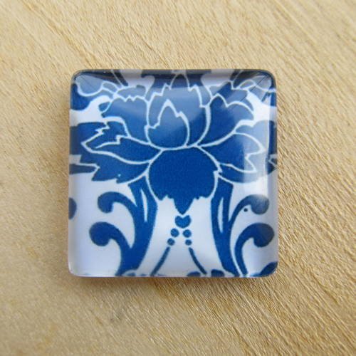 Cabochon en verre de forme carrée de 25 x 25 mm avec image de fond décor: floral.