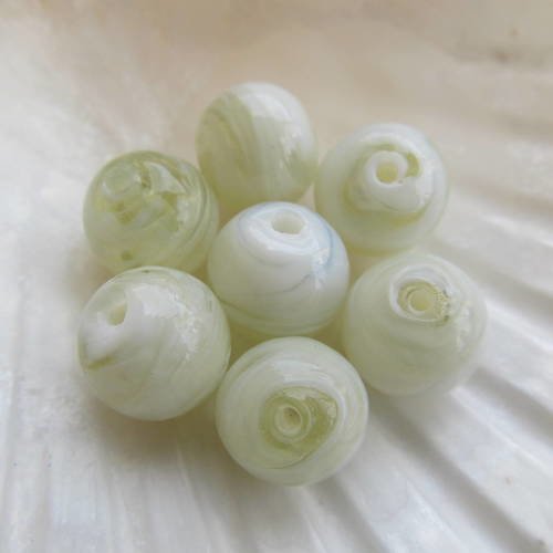 *lot de 4 perles en verre au chalumeau, de 12 mm de diamètre, de couleur: sirop/blanc.