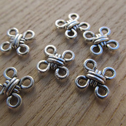 Lot de 10 connecteurs "entrelacs" en métal style tibétain à 4 boucles d'accroche..
