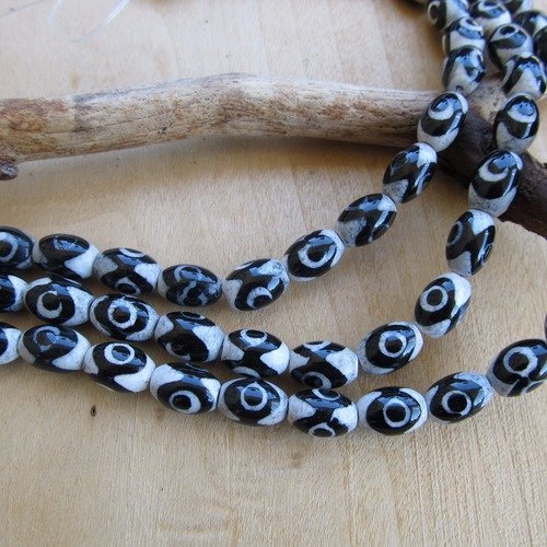 *lot de 5 agates tibétaines naturelles dzy de 12 x 8 mm.