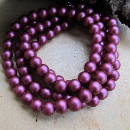 Lot de 10 perles de 8 mm de diamètre, en verre nacré mat de couleur: bordeaux.