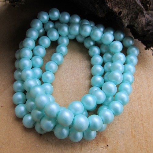 Lot de 10 perles de 8 mm de diamètre, en verre nacré mat de couleur: bleu turquoise.