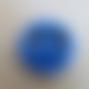 Lot de 2 perles symbole de paix de 20 mm de diamètre en howlite naturelle teintée: bleu de prusse.