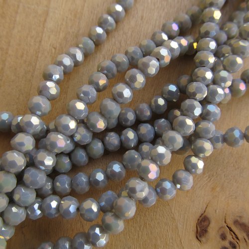 Lot de 30 perles forme ronde de 4 mm de diamètre, imitation jade, en cristal à facettes de couleur: gris perle irisé.