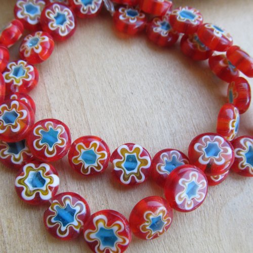 *lot de 10 perles artisanales millefiori, rondes plates de 10x4mm en verre  multicolores.
