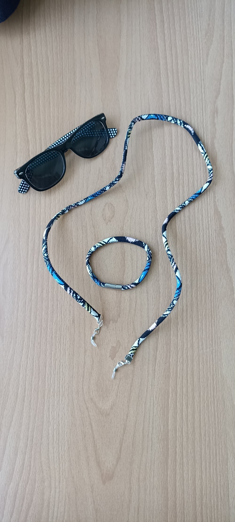 Fabrication de bijoux - 10 attaches pour lunette - embouts pour cordon à  lunettes