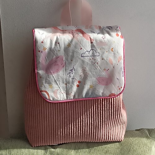 Sac à dos maternelle cousu main en velours ,sac nounou, sac de crèche, sac pour doudou,