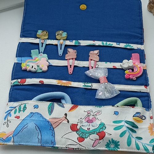 Pochette à barrettes et chouchous