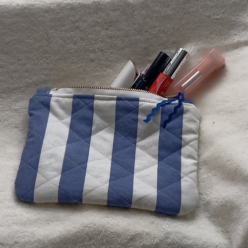 Pochette trousse plate matelassé à maquillage