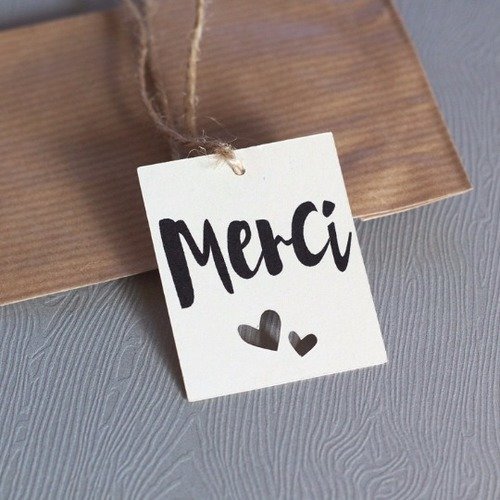Étiquette carrée merci - 2 cœurs découpés