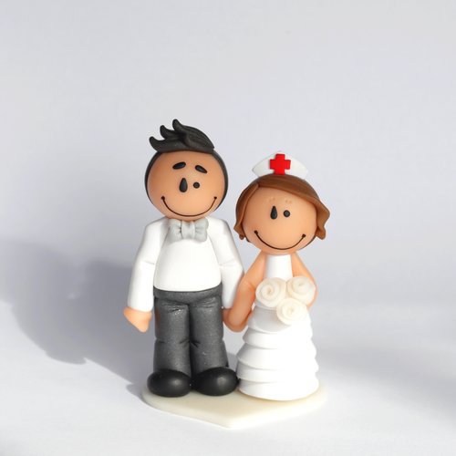 Jeanne - infirmière [figurine de mariage . cake topper]