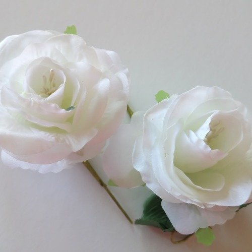 Fleurs artificielles en tissu blanc x2 ,embellissement