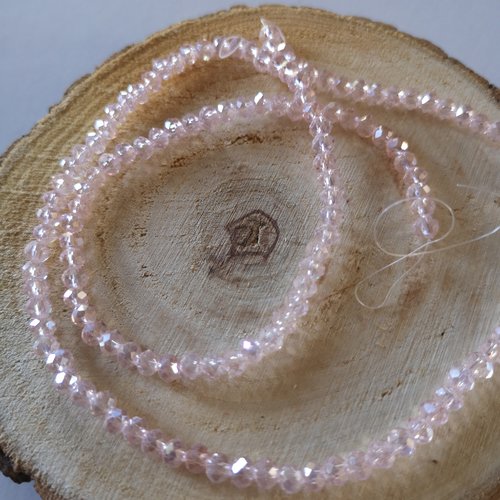 Perles de verre roses à facettes rondes x138