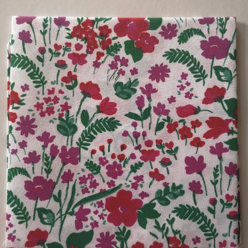 Coupon tissu 50 /50 cm motifs fleurs 