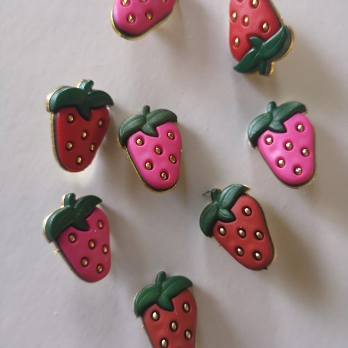 Embellissements boutons fraises