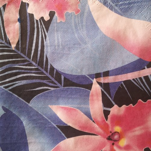 Serviettes en papier motifs fleurs "iris"