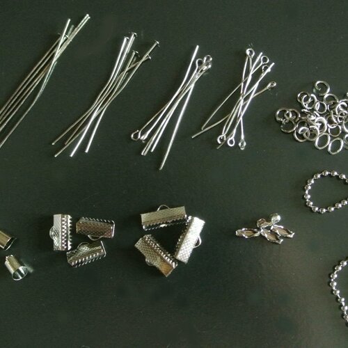 Lot d'apprêts (l10gm) en métal couleur gunmetal, chaîne, connecteurs fermoirs, tiges, embouts, anneaux