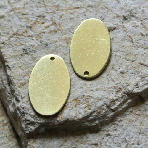 10 pendants ovales dorés, 23 x 13 mm, trou 1,2 mm, en cuivre or clair 