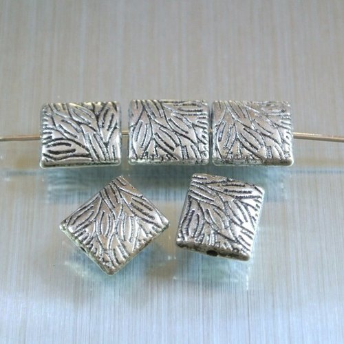 Lot de 5 perles intercalaires rectangulaires légèrement bombées en métal couleur argent vieilli, dessin végétal, taille 9 x 10 mm