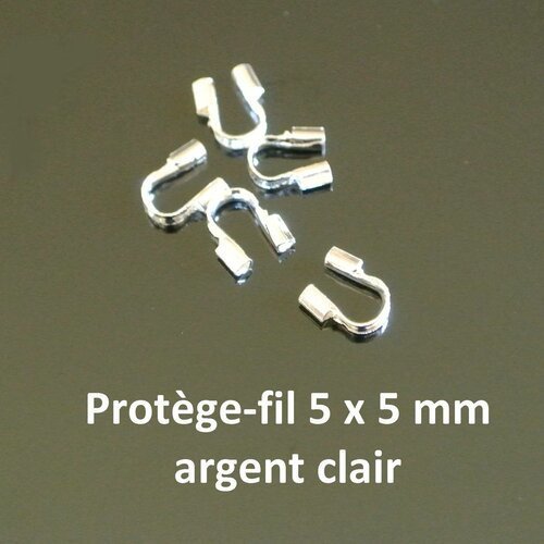 Lot de 20 passe-fil/protège fil, 5 x 5 mm, fer à cheval, en métal argent clair, trou : 0,8 mm environ, épaisseur : 1,4 mm 