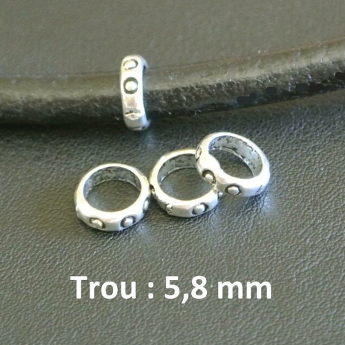 20 fines perles intercalaires argentées, anneaux motifs points, 7 x 2 mm, trou : 5,8 mm pour cordon jusqu'à 5,5