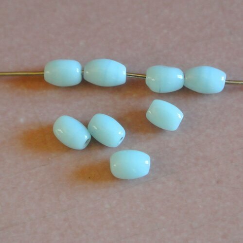 Lot de 40 perles forme olive ou grain de riz en verre artisanal indien bleu glacier, 6 x 4 mm, trou 1 mm environ