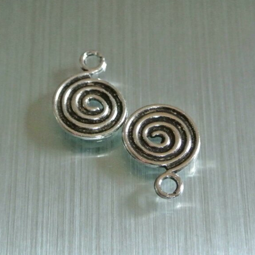 Lot de 6 breloques pendants argentés boho en forme de spirale, 17 x 13 mm, métal argent antique, trou 3 mm 
