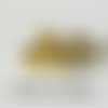 Lot de 50 petites perles dorées cubes cubiques angles arrondis, 4 x 4 x 4 mm, trou 1,5 mm environ