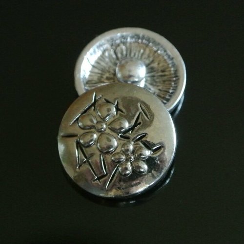 1 bouton pression snap chunk, décor argent vieilli motifs fleurs, diamètre 20 mm