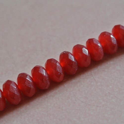 10 perles à facettes en pierre fine forme rondelle ou abacus, 5 x 8 mm, jade teinté rouge