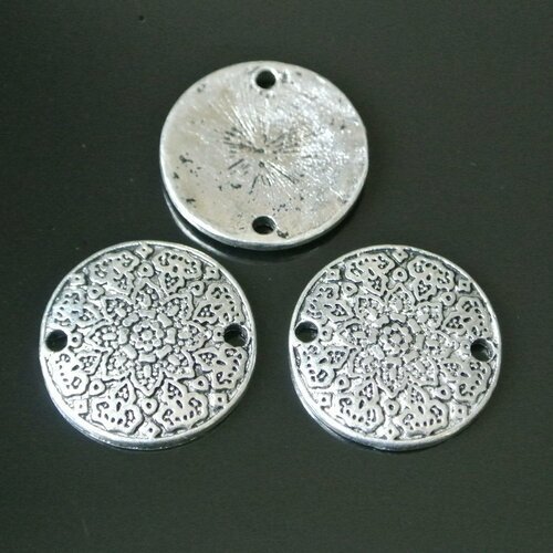 4 connecteurs ronds argentés motifs fleurs forme bouclier, diamètre 19 mm, deux trous