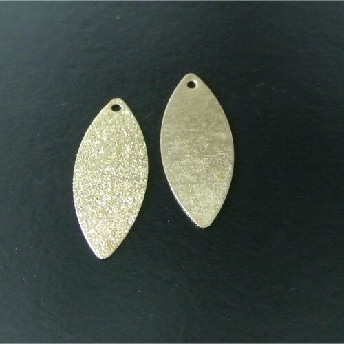 2 breloques en laiton métal doré, un côté à effet stardust, forme navette, 25 x 10 mm, un trou 1 mm environ