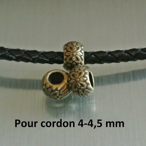 4 perles passantes pour cordon 4-4,5 mm en métal bronze, décor arabesques, 11 x 7 mm, trou : 5 mm