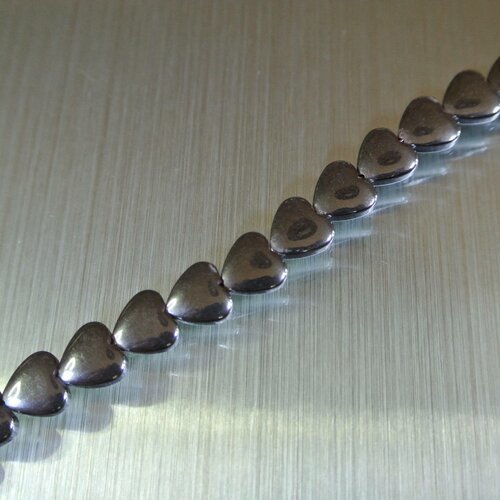 10 perles coeur en hématite couleur gunmétal ou gris foncé, 9 x 8 mm, trou : 1 mm